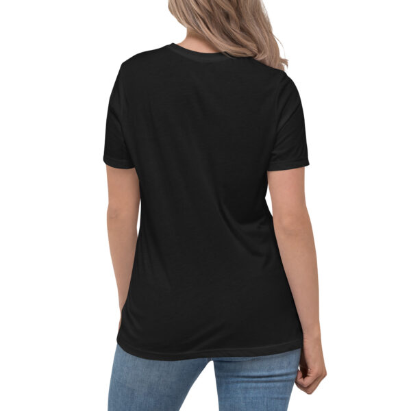 Tee Shirt Léopard Femme Personnalisé Au Signe Du Lionwomens Relaxed T Shirt Black Back 662230659c77d.jpg